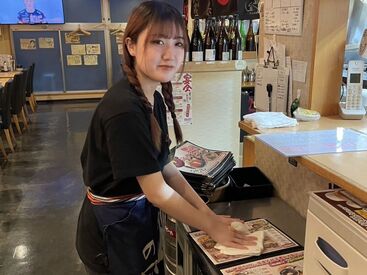 ちょっと忙しい土日に
出勤してくれる人には手当1000円を支給♪
頑張りを評価する環境です◎