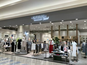 アパレルデビューも大歓迎♪
安心の研修あり＆先輩スタッフがサポートします◎
＊女性スタッフ活躍中＊