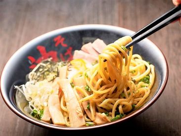 スープのないラーメンだから、麺へのこだわりが深いんです！国内最高級品質の小麦を使用★ヘルシーなので女性人気も◎