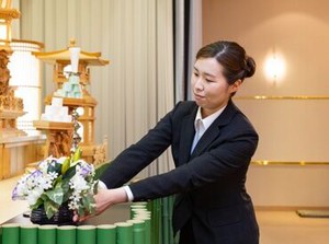 現在のスタッフもみんな未経験からスタートしました♪先輩スタッフが側にいるから、わからないことも聞けるのも安心ポイント！