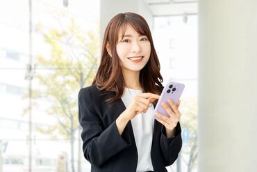 スマホで簡単登録！
おうちでラクラクWeb面接♪