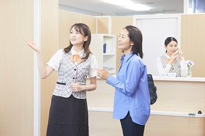 幅広い年齢層のスタッフが多数活躍中!!