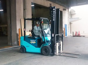 ＜髪型・髪色・ヒゲOK♪＞
オシャレも自由な職場環境です！
自分らしいスタイルで働きませんか＊*