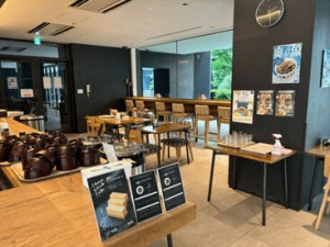 勝どき駅徒歩5分★
アクセス抜群の『月島食堂』♪
店内もとても綺麗で気持ちよく働けます！