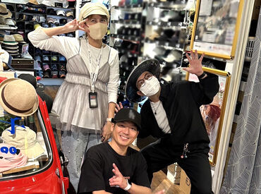経験ゼロでも大歓迎★*゜
初めは先輩スタッフが、お客さまとの話し方からお教えします♪