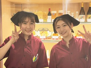 ＜NAMBAなんなん店＞
スタート時はしっかりサポートします◎
全席スマホオーダーだから、過度な接客は必要ありません♪