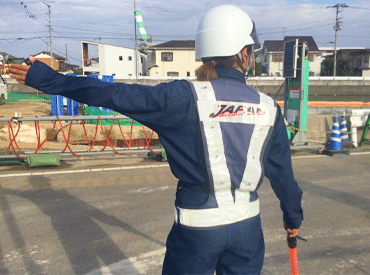 ＼入社祝い金5万円／
年1回働いた分だけ賞与も支給◎
あなたの頑張りをキチンと評価
まずは気軽にご応募くださいね♪