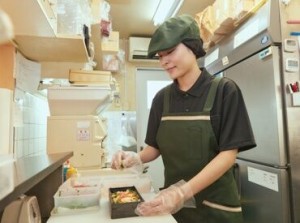 未経験・お仕事デビューOK！
主婦(夫)・学生・フリーター・シニアまで歓迎★
シフトの相談は気軽にOKです♪