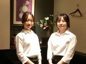 ＼女性スタッフ活躍中／
関内駅から徒歩4分の好立地＊*
完全予約制&席数少なめなのでオーダーで走り回る…もナシ♪