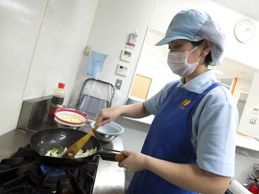 ★「食」に興味のある方、大歓迎★
料理が好き/上手くなりたい方に！
手際よく料理�をするコツや
秘伝のレシピも教えちゃいます♪