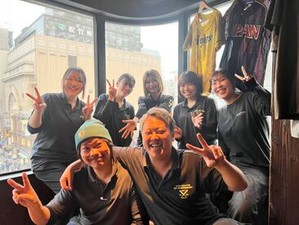 なんば駅すぐの好立地◎
バイト前・バイト終わりに友達と
買い物したり飲みにいったり…
プライベートも充実できちゃう♪