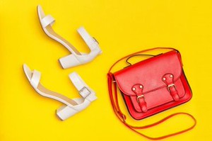 ﾟ*｡☆ NEWスタッフ募集 ☆。*ﾟ
20代～30代の女性スタッフ活躍中！
人気BAGブランドでのお仕事♪
カンタン電話登録OK◎