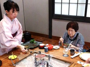 美味しいまかない付き！
おなかいっぱい食べられます♪