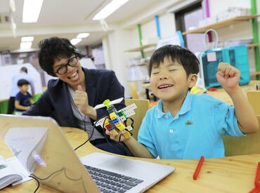 未経験OK！学生さん歓迎♪
大学生の授業がない時間にも★
ゼロからしっかりお教えします♪