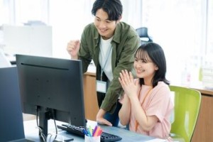 研修やフォロー体制が充実◎
基礎からサポートしますので、未経験からでもスキルアップできます！
※写真はイメージ