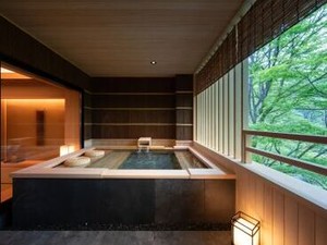 オープニングだから…
先輩・後輩関係なしで馴染みやすい♪
5月のオープンにむけ、今のうちにご応募お願いします◎