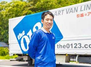 100名規模の大型採用！
未経験・異業種からのチャレンジも大歓迎！
新しいトラック・綺麗で快適な環境で働けますよ！