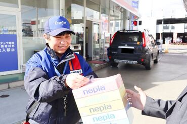 20～40代が活躍中！女性スタッフも活躍◎。*
地域の知り合いが増えるのもバイトの楽しさの一つですよね♪