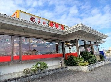 "お客様を笑顔に！"をモットーに毎日励んでいます◎
一緒にお店を盛り上げてくれる方、お待ちしています♪
by店長
