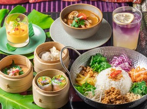 ハーブやスパイスを巧みに使い、
刺激的な中にも優しい味わいを
表現するモダンアジアン★