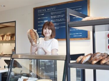 ＼新しいお店をつくりあげるやりがい／
大人気のオープニングSTAFF♪
同期がたくさんいるので心強い！