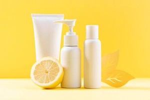ﾟ*｡☆ NEWスタッフ募集 ☆。*ﾟ
人気ブランドで勤務のチャンス♪
未経験でも安心の職場
20～40代男女STAFF活躍中！