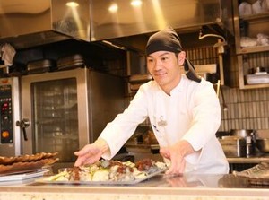 新鮮なお野菜の
鮮やかな料理が大人気★
お料理未経験でもOK◎
学生さん/主婦(夫)さんも歓迎♪