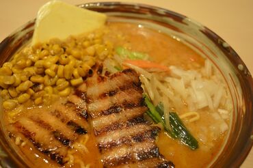 話題の味噌ラーメンを筆頭に
1日1回までなら、無料で当店のメニューが食べ放題！
ぜひお楽しみに♪