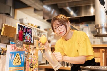 ＼現在積極採用中／
バイトデビューさんも大歓迎◎
みんなでお店を盛り上げていきましょう♪