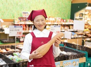 現在のスタッフもみんな未経験からスタートしました♪先輩スタッフが側にいるから、わからないことも聞けるのも安心ポイント！