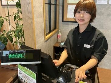 スタッフになると、ドリンクやフードメニューが割引★しかも、ルノアール系列の他店舗でも利用できるんです◎