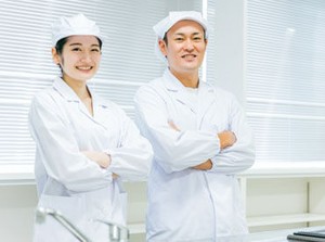 商品加工、切り身、刺身、盛り合わせ、販売、売場作り、対面販売などをお願い！
未経験でもゆっくり教えるのでご安心ください♪