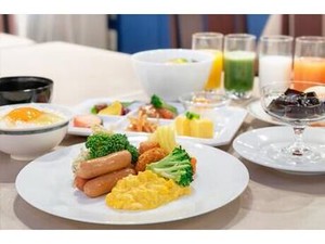 ▼未経験から大歓迎
現在、勤務している方は…
Wワークや学生さんも多数活躍中！
困った時は、先輩たちがサポートしますよ♪