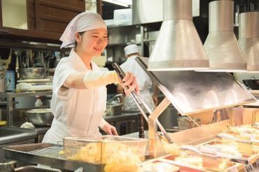 本場讃岐の臨場感が味わえる☆お客さまのワクワクした顔もカウンターからよく見えて楽しいですよ