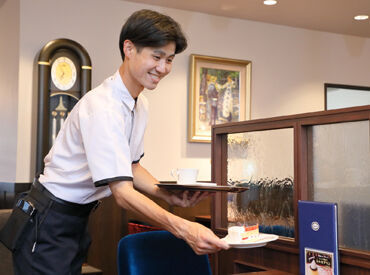 大人な客層多めなので、バイトデビューにも安心♪お仕事は優しく・丁寧に教えます！