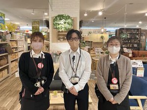 閉店セールだから
職場の雰囲気も気になりません♪
短期でサクッと稼ぎたい方にオススメです◎