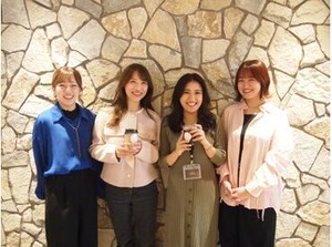 ＜こんな夢叶います♪＞
＊おしゃれを楽しみながら働く
＊仲間と楽しくお仕事
＊土日祝日休み
＊未経験から事務ワークetc