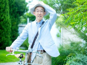 経験・年齢は一切不問！
70代のスタッフさんも元気に活躍中です。
体も動かせて一石二鳥ですよ♪
※イメージ画像