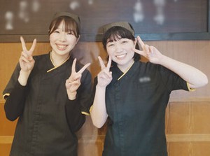 ＼髪型・髪色自由！ピアスもOK＊／
オシャレにこだわりのある方も
あなたらしいスタイルで働けますよ♪