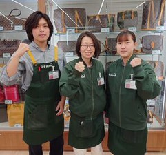 ≪シフト相談OK!!≫
夜のみや土日のみなど
働き方はサマザマ！
お気軽にご相談ください♪