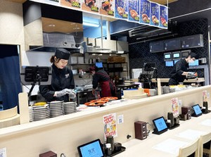 トライアルのスタッフ大募集★
世代問わず活躍できるお仕事です！
まずはお気軽にご応募ください◎