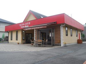 ★未経験の方、大歓迎★
受付などカンタンなお仕事のみだから、住宅業界の経験がなくても大丈夫◎