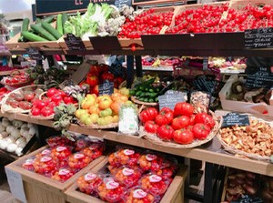 特別な経験やスキルは不要です◎
アナタのセンスで売場を整えてください！
※写真はイメージです。