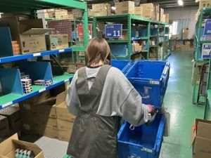 指示通りに動ければ大丈夫！
約5万点以上の中から商品を探すので、
「宝さがしみたいで面白い！」そんな声も♪