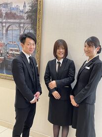 学生から主婦（夫）さん、シニア層まで幅広い年代が活躍中！
裏ではお喋りが絶えないほど、意外と�賑やかな職場です！