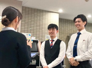 セルフレジでお客さんが清算♪
なので、お金の心配はほぼなし◎

接客未経験の方でも嬉しい研修サポートあり！