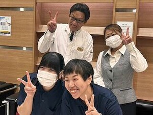 作業中は1人でモクモクと！
気づいたらあっという間に時間が過ぎてるなんてこともよくあります♪