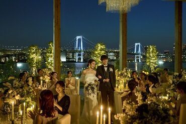 レインボーブリッジや東京湾も眺められる、東京らしいオシャレ空間｡ﾟ+挙式によって様々なスタイルに変わる会場も注目です♪