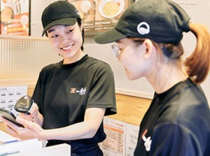 ゼロから始めたスタッフもたくさん！
できることから少しずつお任せするので、
飲食未経験の方も安心です◎