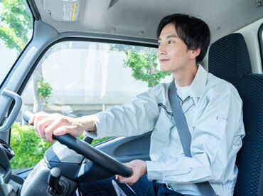 独り立ちするまで先輩が隣に乗ります♪
だから困ったりわからない事はすぐ確認・質問できます☆
未経験の方も大歓迎！